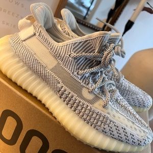 Yeezy boost 350 V2 static reflective